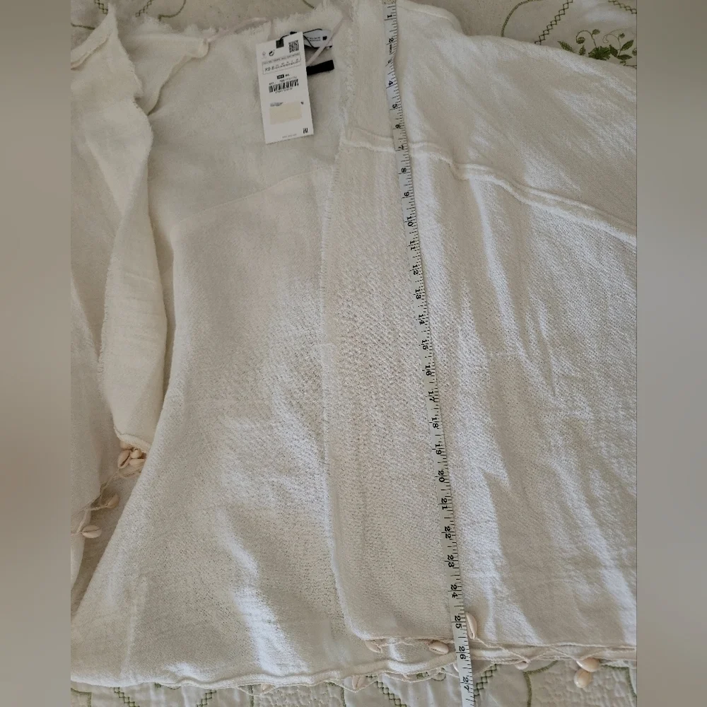 Zara - Shell Poncho - Picture 11 of 11